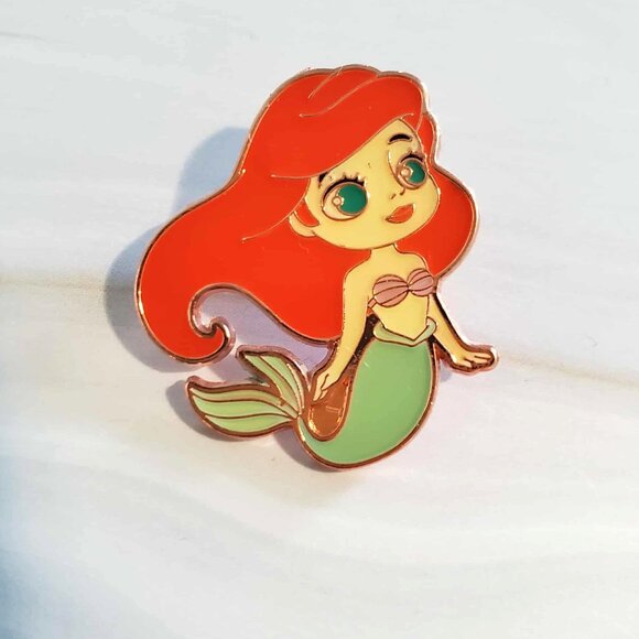 ✨2/$20 - Disney x Loungefly Little Mermaid Ariel Pin - Picture 1 of 1